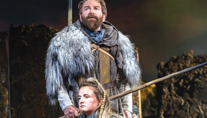 Kenneth Branagh and Eleanor de Rohan photo by Johan Persson
